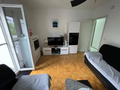 Prodaja, dvosoban stan, 54m², Železnička Stanica, Novi Sad Sve Podlokacije - image 3
