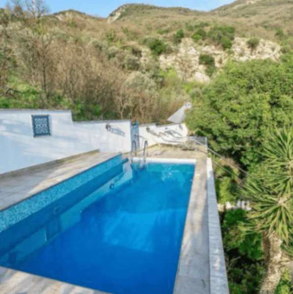 Rent, house, 450m², Bečići, Budva