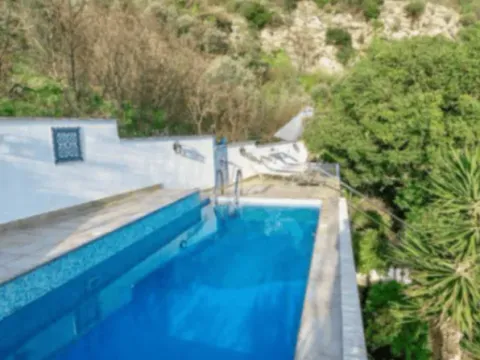 Izdavanje, kuća, 450m², Bečići, Budva - image 8