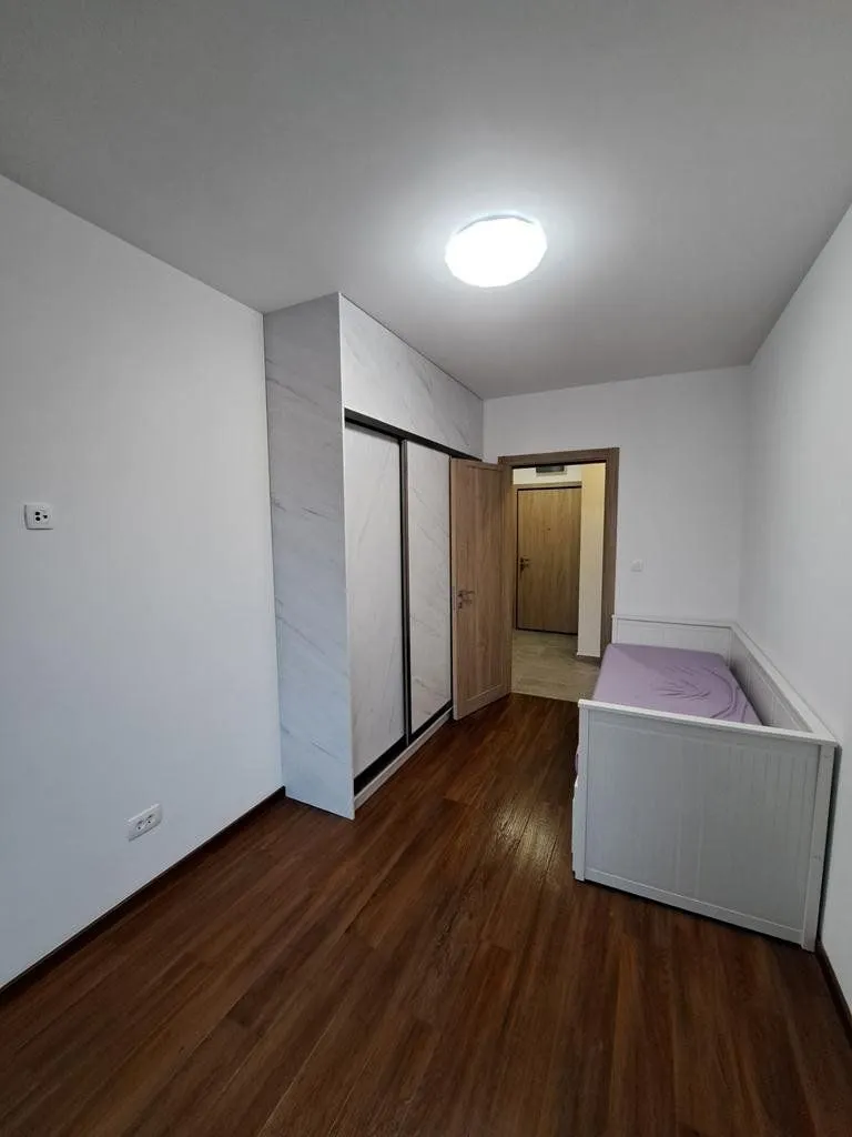 Izdavanje, dvosoban stan, 75m², Master Kvart, Podgorica