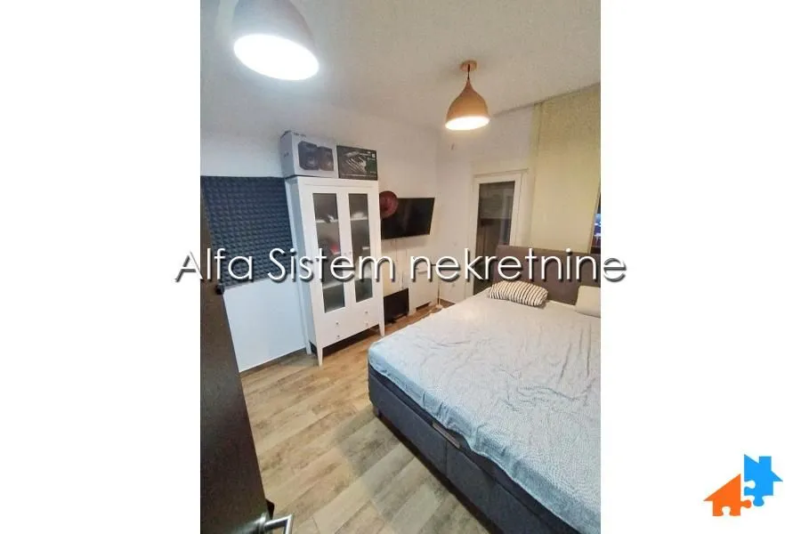 Rent, four bedroom apartment, 100m², Zemun Centar, Zemun Sve Podlokacije