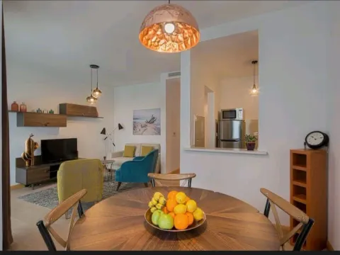 Sale, two bedroom apartment, 75m², Bulevar, Budva - image 9