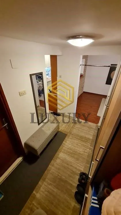 Prodaja, dvosoban stan, 80m², Malo Brdo, Podgorica