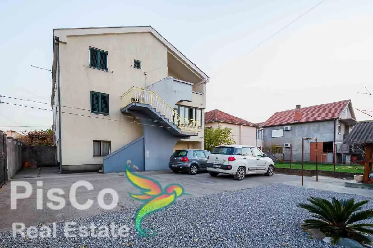 Prodaja, kuća, 180m², Masline, Podgorica