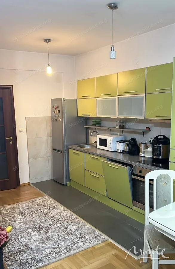 Prodaja, dvosoban stan, 72m², Momišići, Podgorica