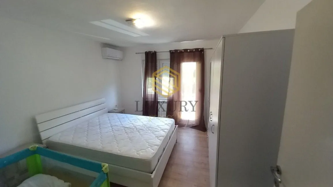 Rent, house, 200m², Tološi, Podgorica