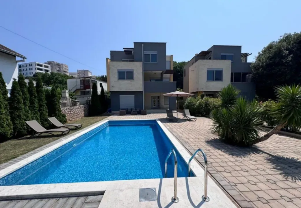 Sale, house, 270m², Utjeha, Bar