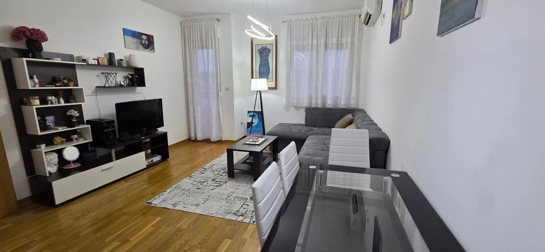 Izdavanje, jednosoban stan, 43m², City Kvart, Podgorica