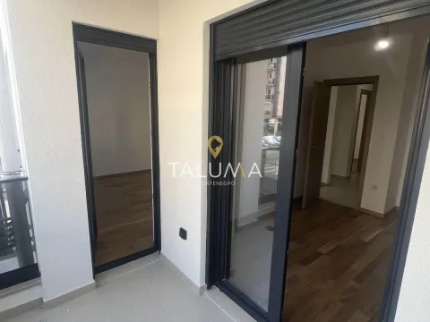 Rent, two bedroom apartment, 53m², City Kvart, Podgorica - image 5