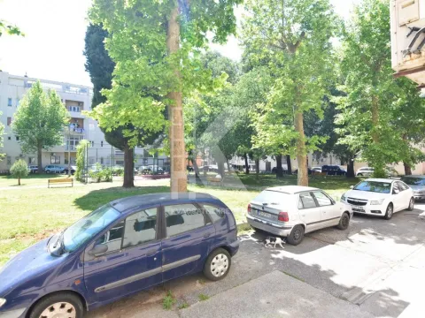 Rent, office space, 42m², Centar, Podgorica - image 8