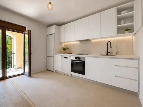 Sale, one bedroom apartment, 52m², Bečići, Budva - image 9