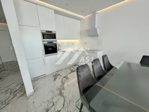 Izdavanje, kuća, 180m², Mišeluk, Petrovaradin - image 4