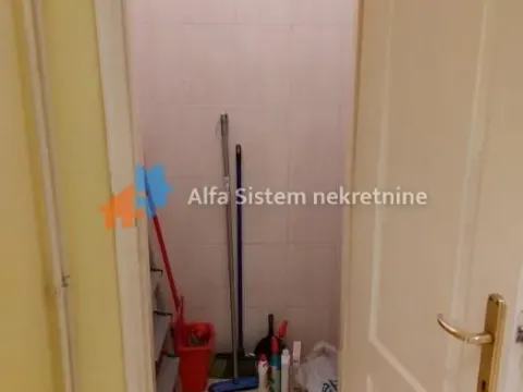 Izdavanje, trosoban stan, 70m², Stari Grad, Beograd - image 11