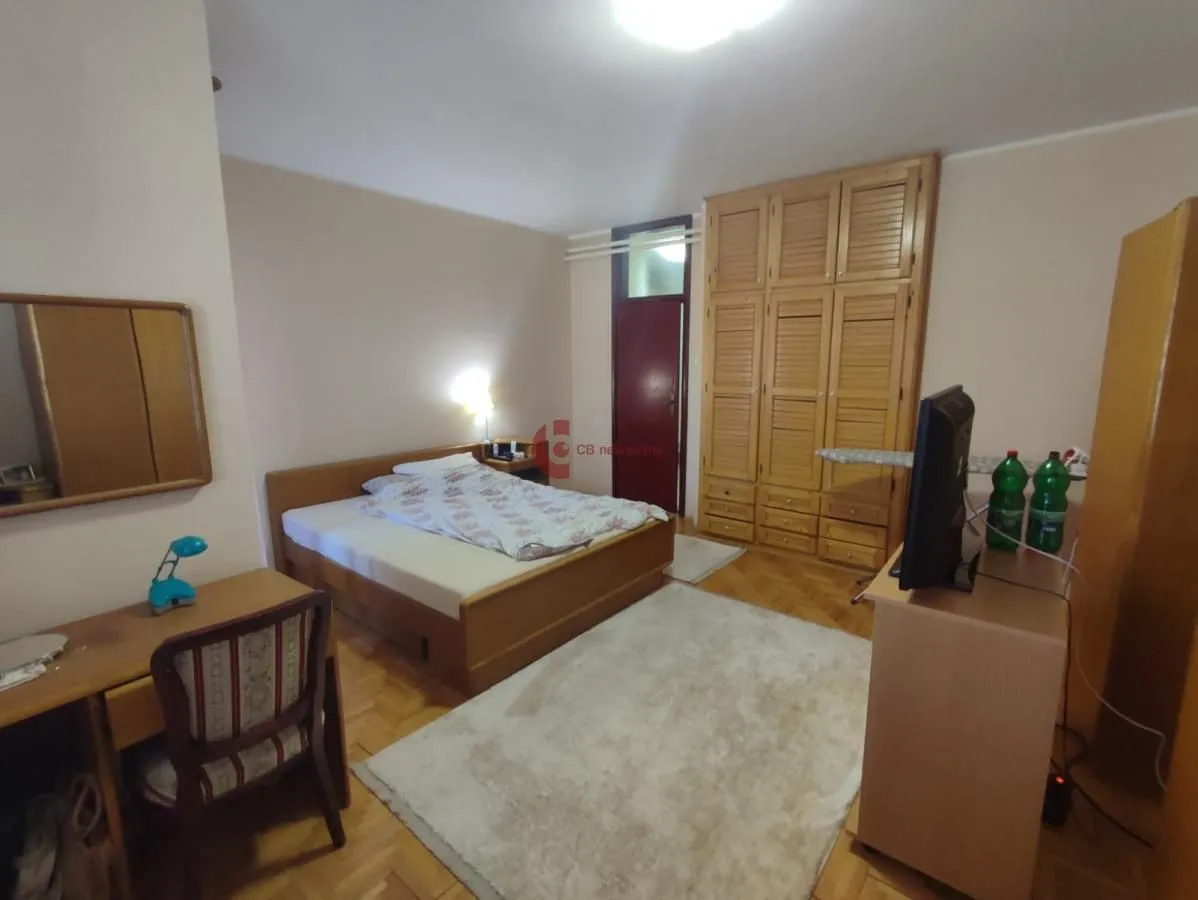 Prodaja, kuća, 268m², Kertvaroš, Subotica