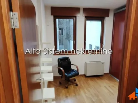 Izdavanje, četvorosoban stan, 120m², Kalenić Pijaca, Vračar Sve Podlokacije - image 14