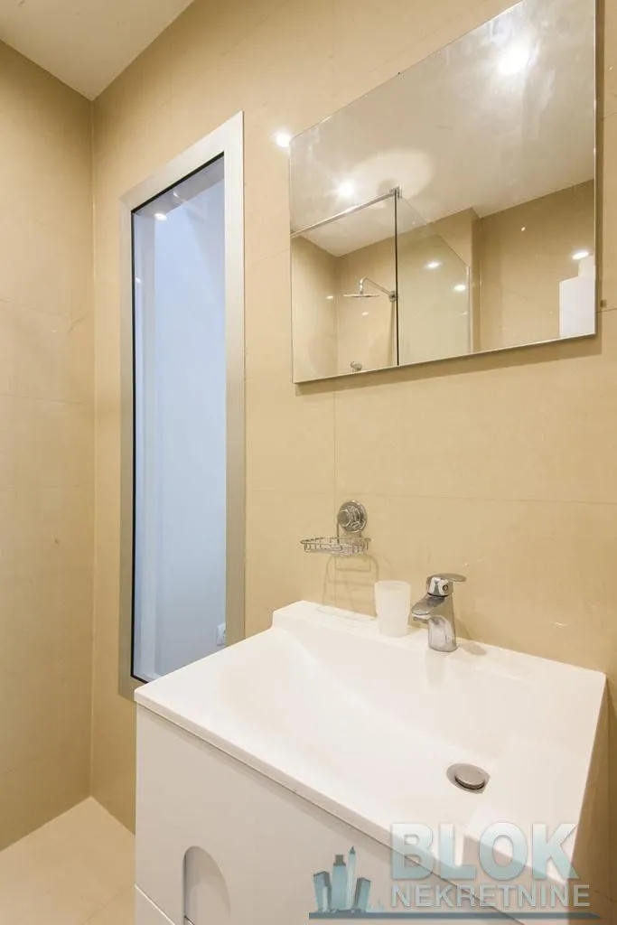 Izdavanje, garsonjera, 22m², Preko Morače, Podgorica