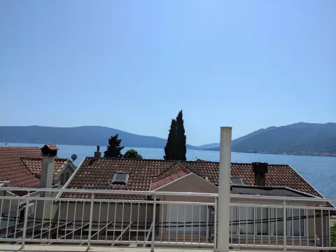 Daily-rent, studio apartment, 33m², Donja Lastva, Tivat - image 1