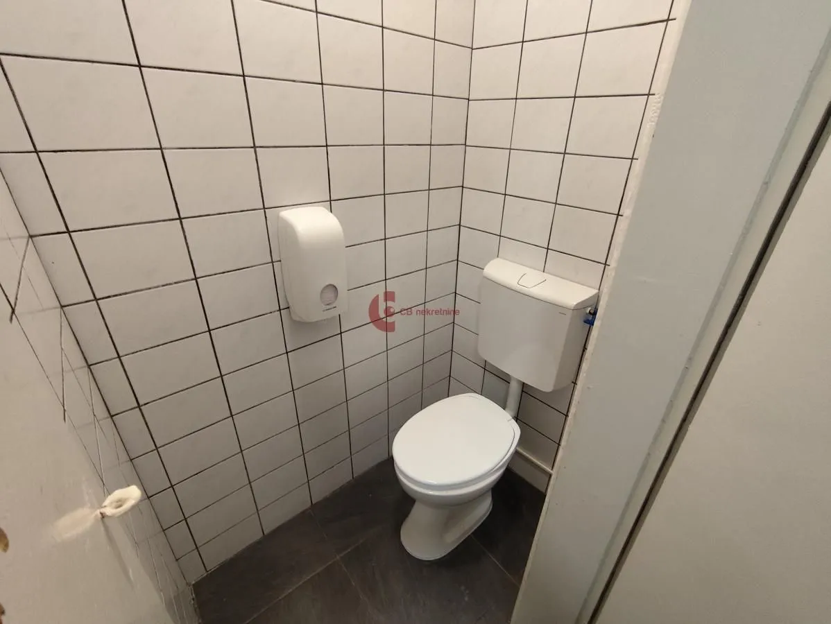 Rent, office space, 320m², Centar, Subotica