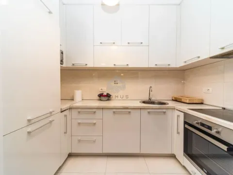 Rent, two bedroom apartment, 70m², Central Point, Podgorica - image 6