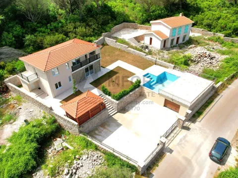 Izdavanje, kuća, 185m², Zagora, Kotor - image 3