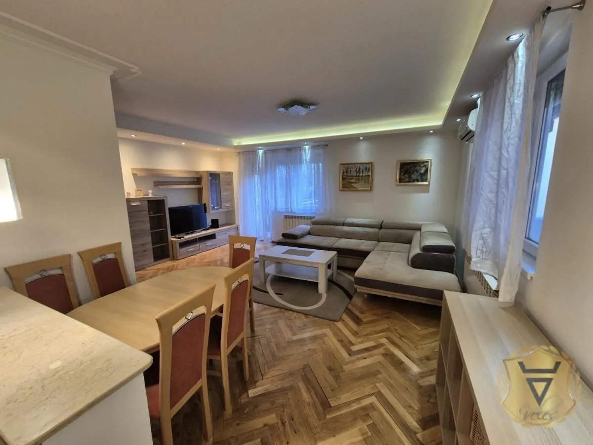 Izdavanje, trosoban stan, 65m², Brace Jerković, Voždovac Sve Podlokacije