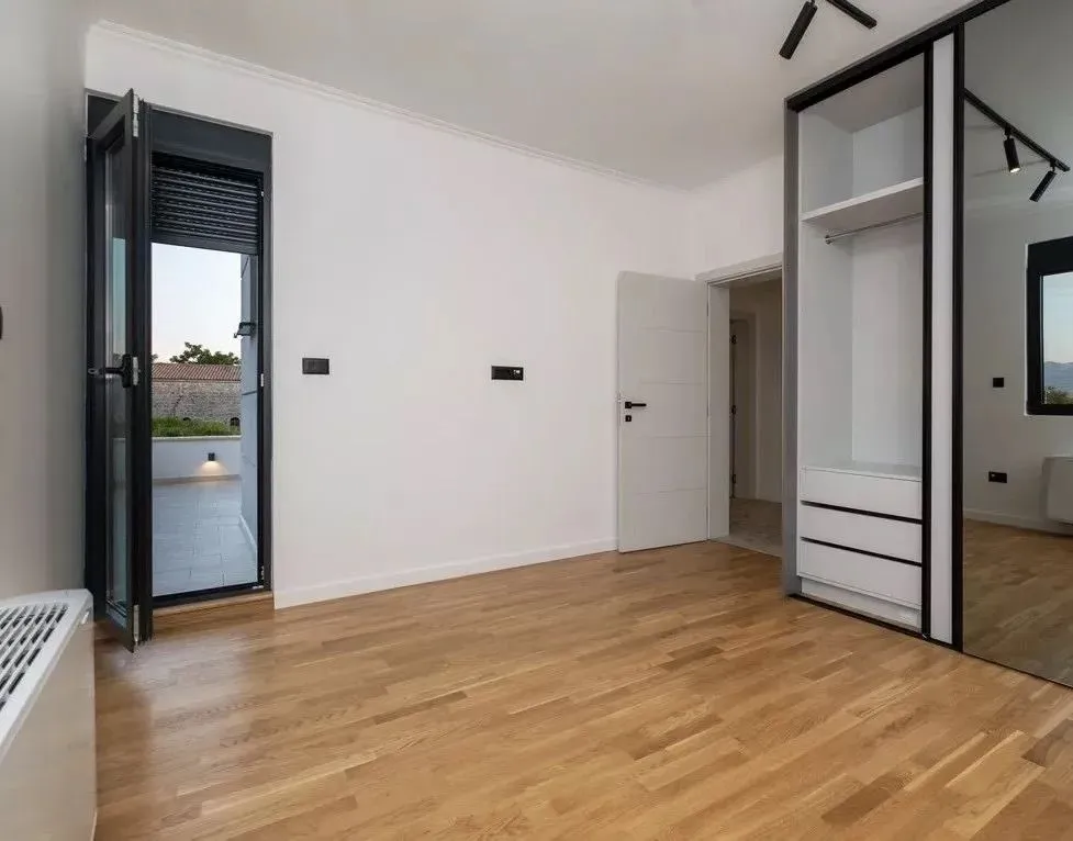 Rent, house, 182m², Donja Gorica, Podgorica