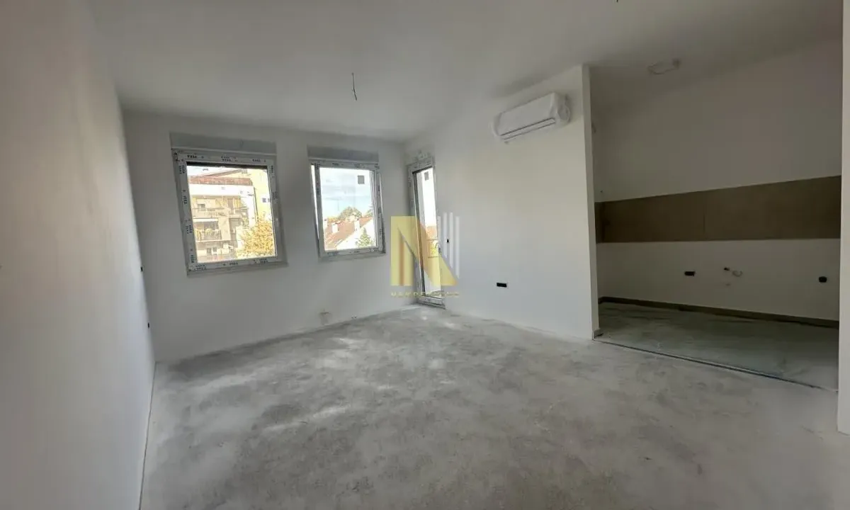 Prodaja, trosoban stan, 64m², Grbavica, Novi Sad Sve Podlokacije