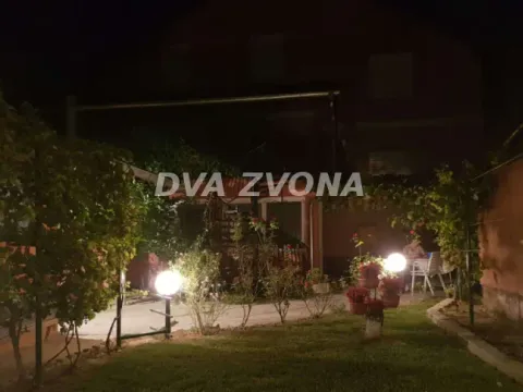 Sale, house, 350m², Sremska Kamenica, Petrovaradin - image 6