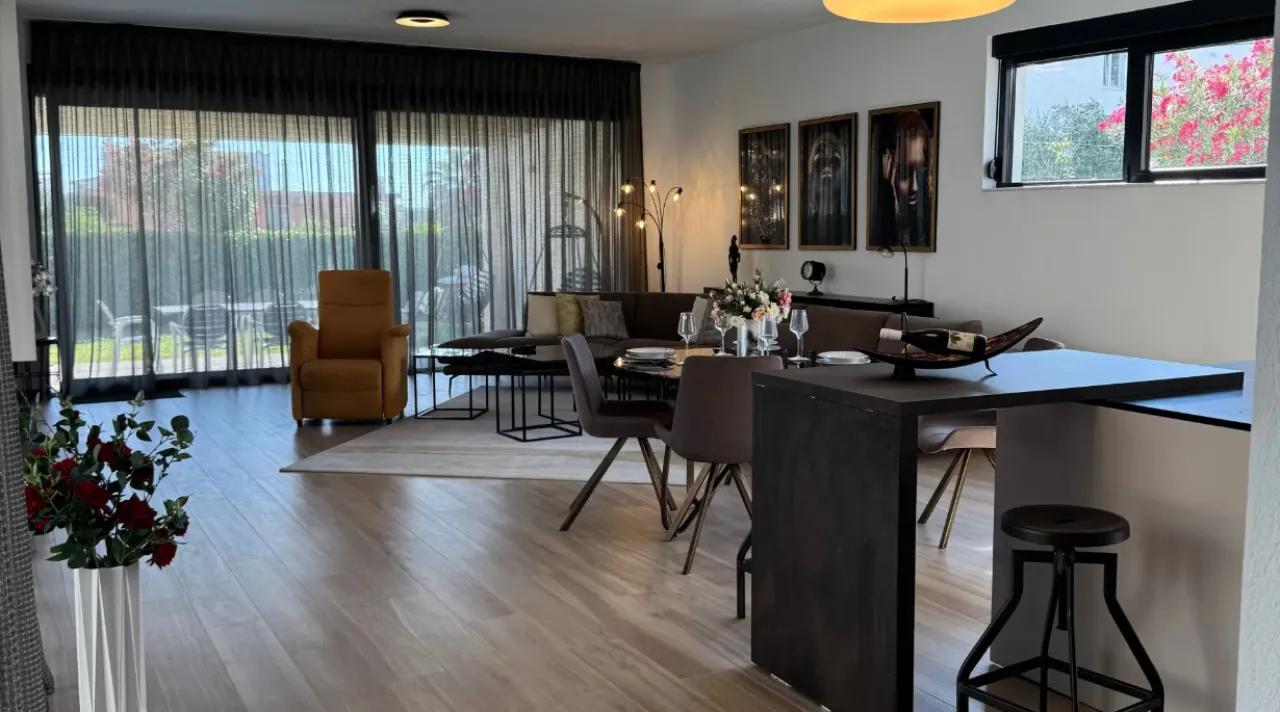 Sale, house, 342m², Ilino, Bar