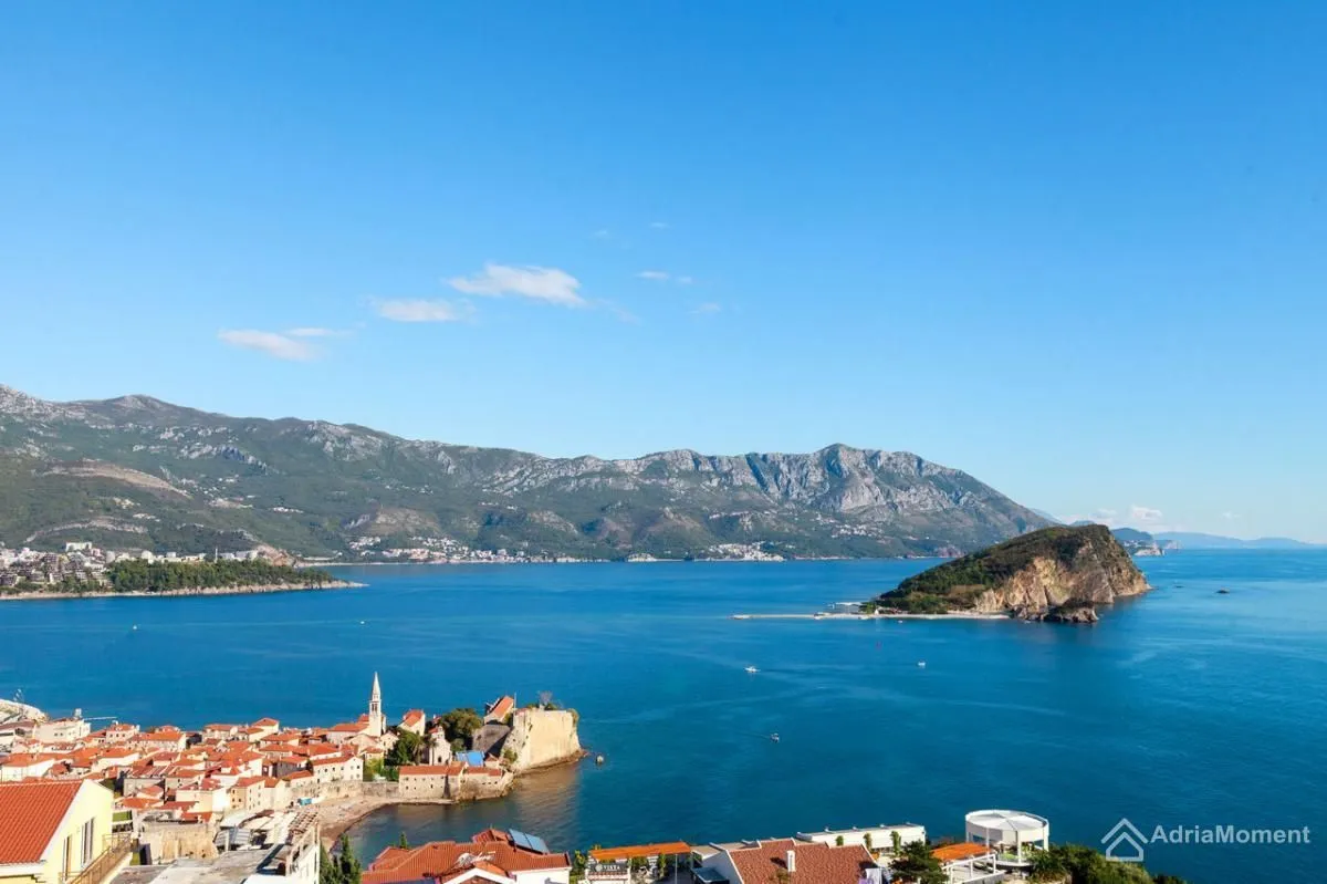 Prodaja, dvosoban stan, 129m², Budva, Crna Gora