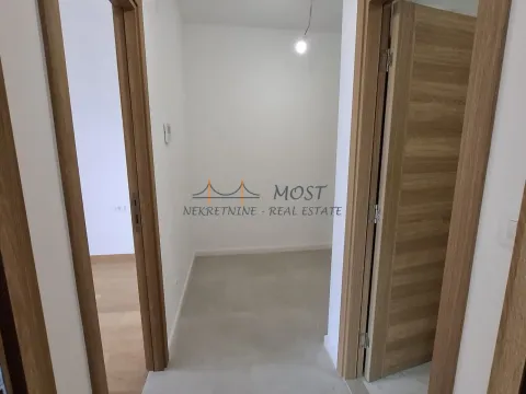 Izdavanje, jednosoban stan, 45m², City Kvart, Podgorica - image 7