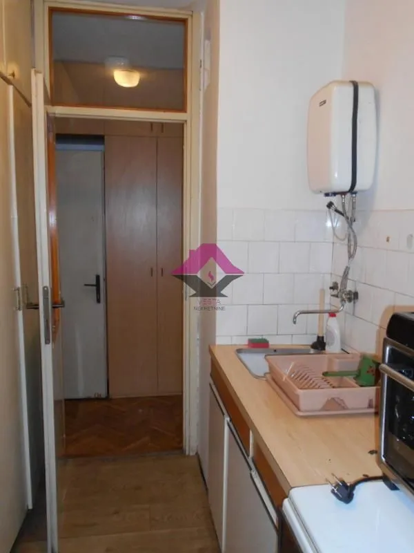Izdavanje, dvosoban stan, 66m², Palilulska Pijaca, Palilula Sve Podlokacije