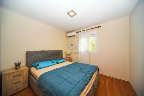 Rent, house, 102m², Podgorica, Crna Gora - image 9