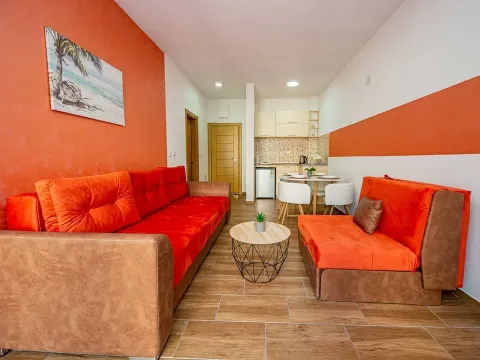 Rent, one bedroom apartment, 38m², Sutomore, Bar - image 2