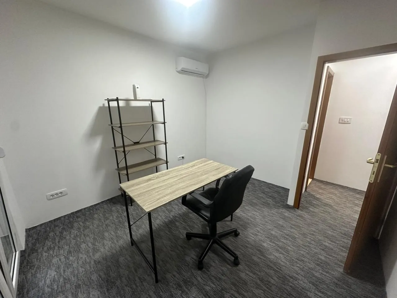 Rent, office space, 30m², Zagorič, Podgorica