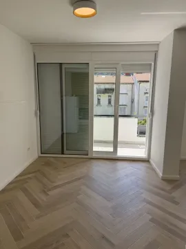 Izdavanje, dvosoban stan, 62m², Dobrota, Kotor - image 4