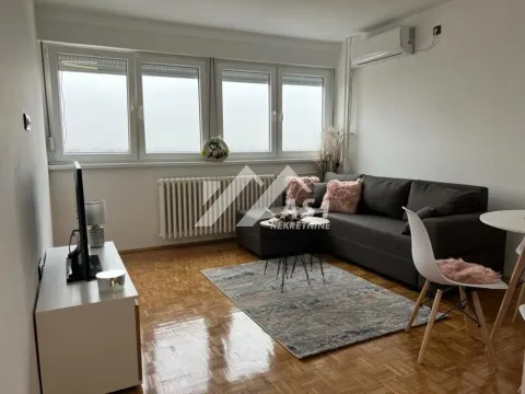 Izdavanje, dvosoban stan, 40m², Železnička Stanica, Novi Sad Sve Podlokacije - image 2