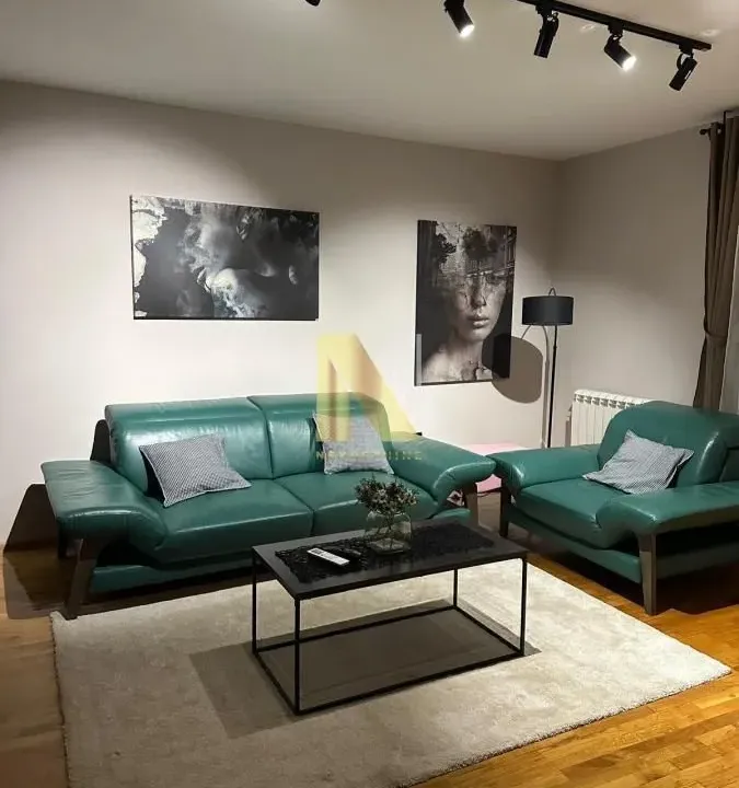 Izdavanje, dvosoban stan, 48m², Bulevar Oslobodjenja, Novi Sad Sve Podlokacije