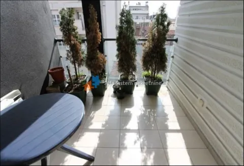 Rent, three bedroom apartment, 86m², Vračar Hram, Vračar Sve Podlokacije - image 14