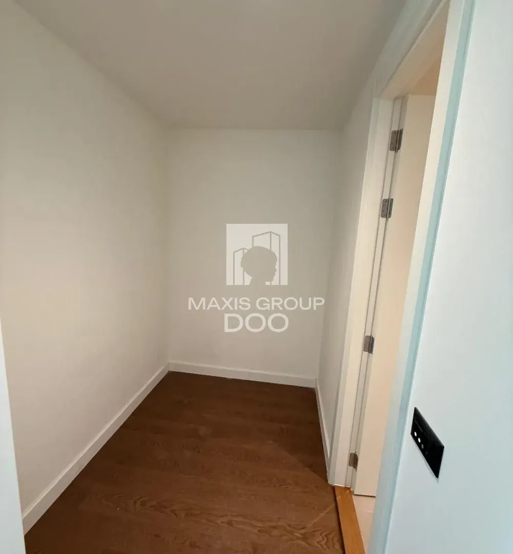 Prodaja, četvorosoban stan, 150m², Savski Venac, Beograd
