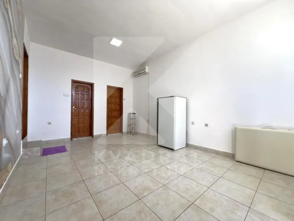 Rent, studio apartment, 30m², Zlatica, Podgorica