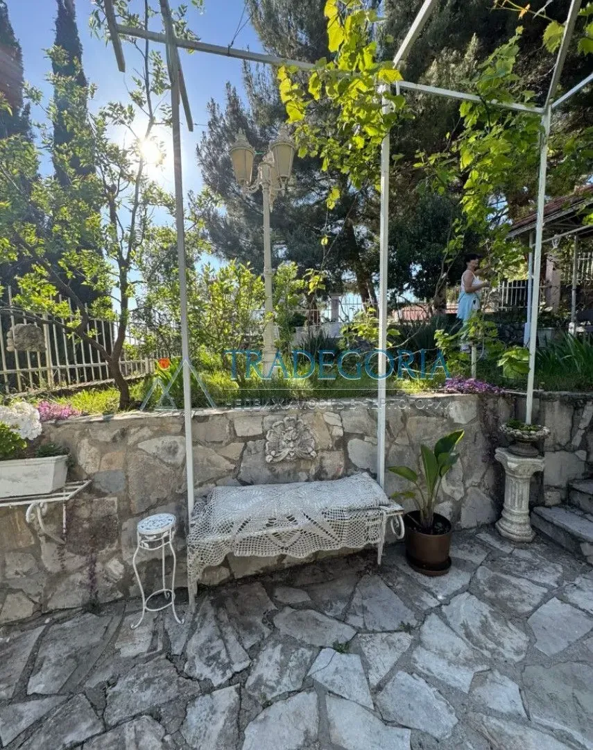 Prodaja, kuća, 302m², Bar, Crna Gora