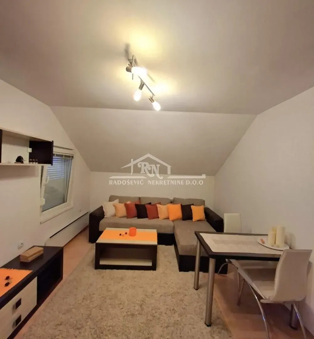 Prodaja, stan, 25m², Borča 1, Borča Sve Podlokacije