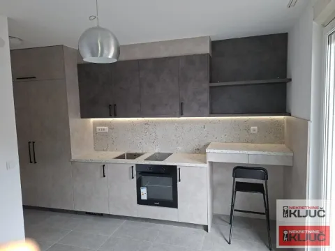 Izdavanje, garsonjera, 20m², Sajmište, Novi Sad - image 2