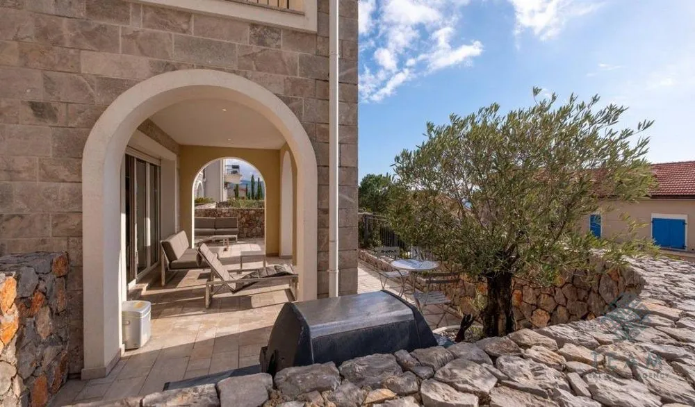 Sale, two bedroom apartment, 152m², Luštica Bay, Tivat