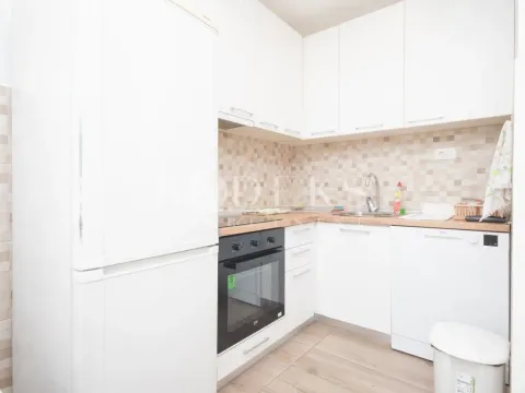 Izdavanje, dvosoban stan, 68m², Gintaš, Podgorica - image 2