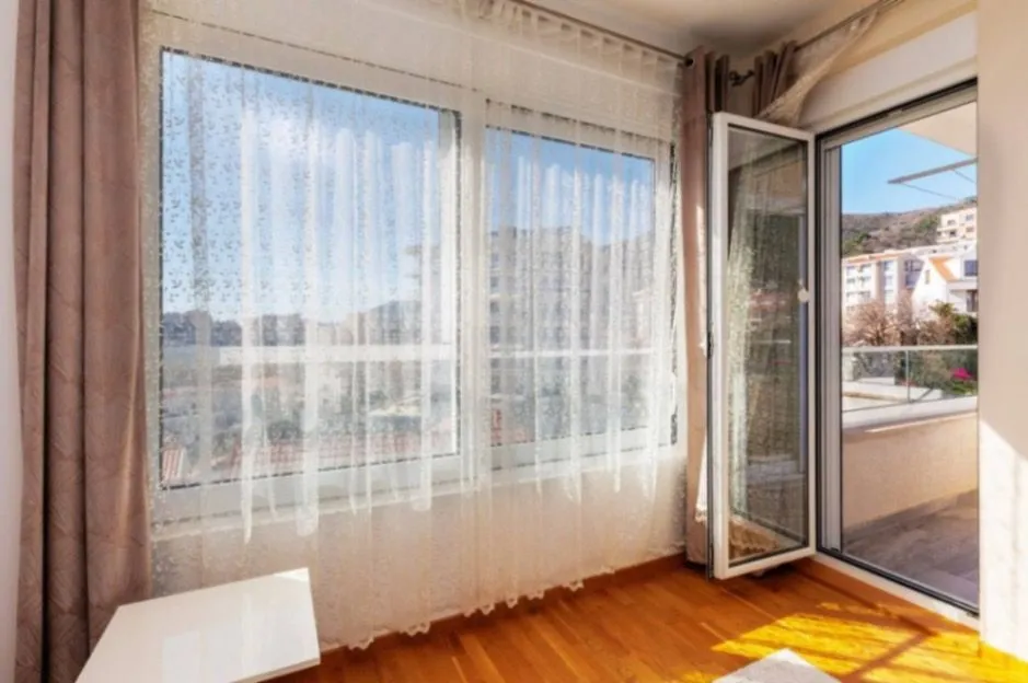 Sale, one bedroom apartment, 50m², Bečići, Budva