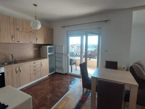 Izdavanje, jednosoban stan, 75m², Stari Aerodrom, Podgorica - image 5