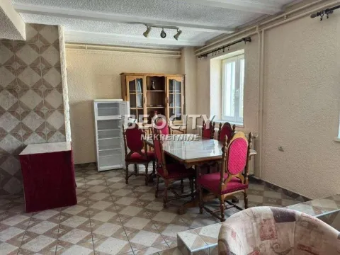 Izdavanje, četvorosoban stan, 120m², Centar, Novi Sad - image 2