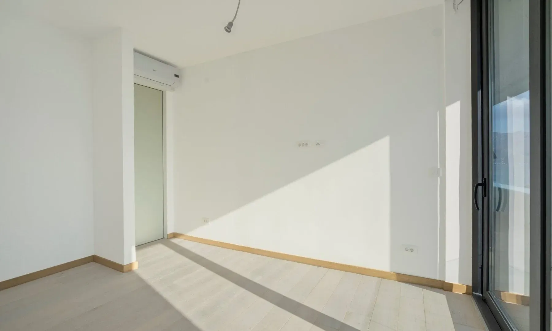 Sale, three bedroom apartment, 270m², Budva, Crna Gora